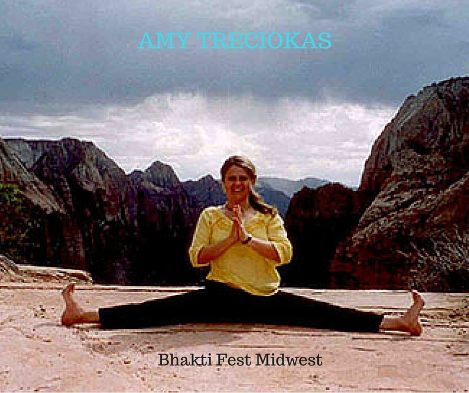 amy-treciokas-yoga---bhakti-fest-midwest